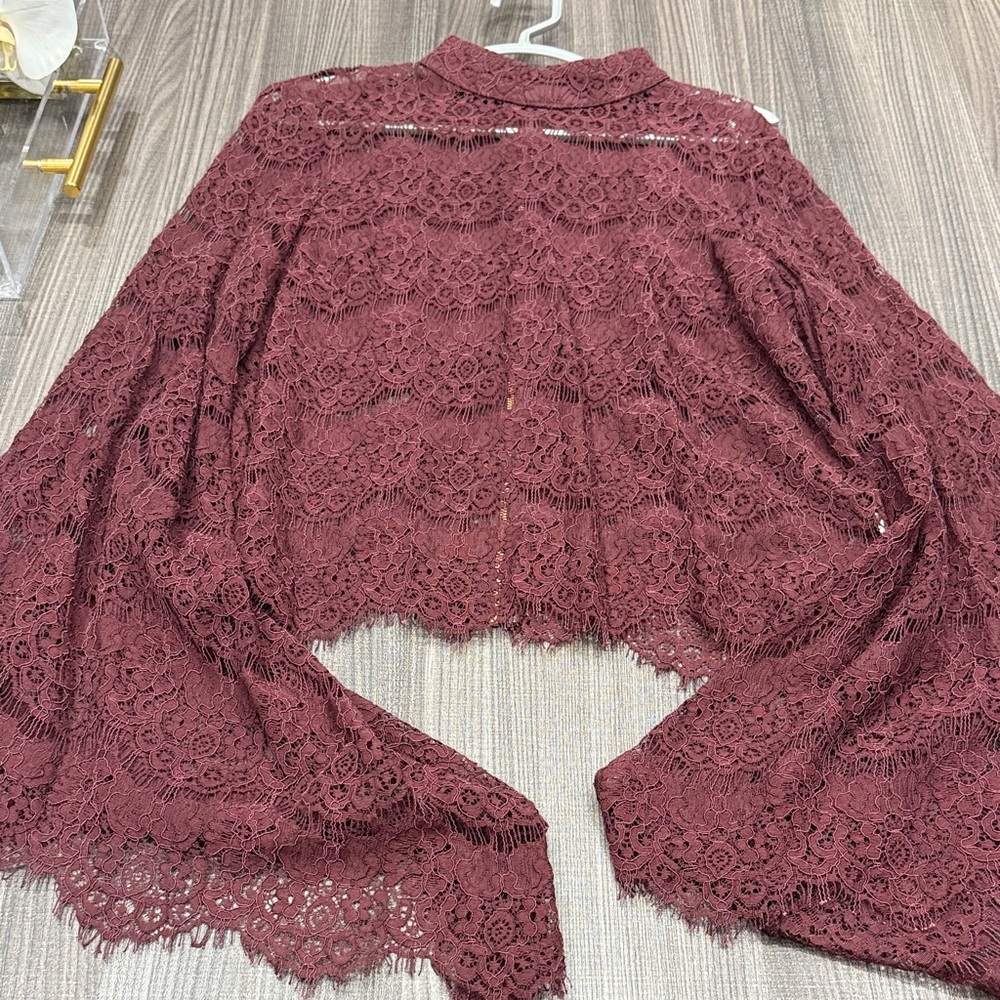 DO+BE Wine Lace Overlay Camisole